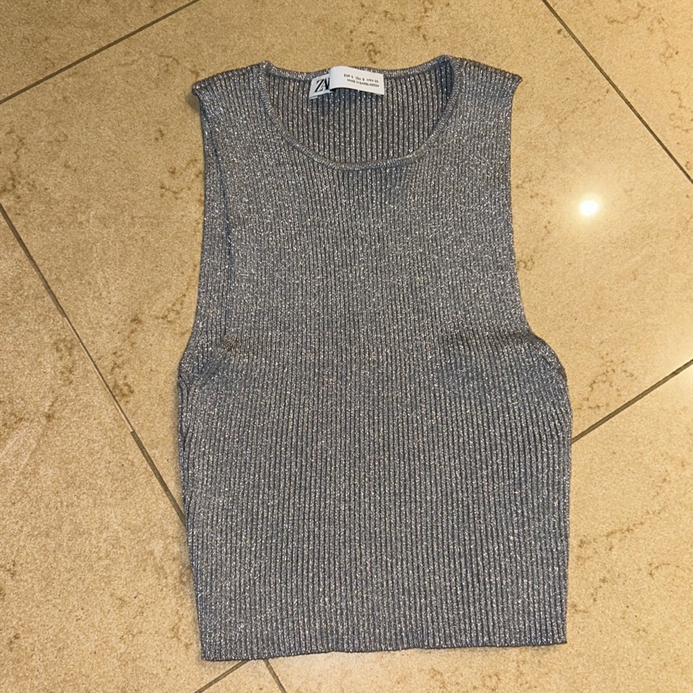 Zara size small top